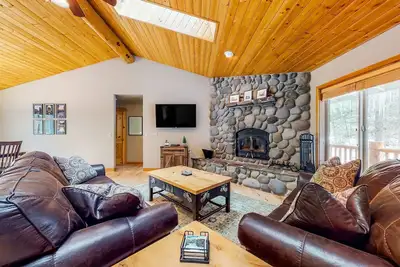 Image de Dog-friendly home with central Ac, fireplace, WiFi, washer&dryer