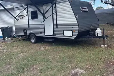Pet-friendly glamping Rv in Central Florida!