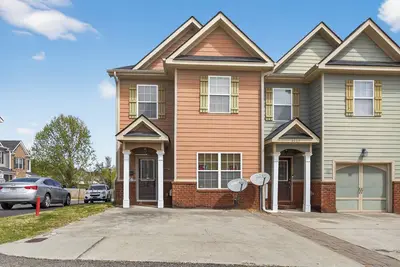 Image de Spacious 3-bedroom townhome minutes away from Augusta National