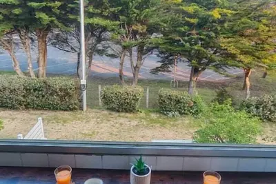 Image de Appartement à 150 de la plage des becs avec parking privé et wifi