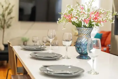 Fabulous 3-bedroom apartment with Ac in charming Everett