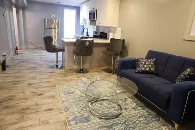 Modern 2br Apt, 10 Mins to Ewr & Easy Nyc Train Access