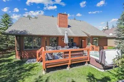 Image de Scenic Silverthorne House - Hot Tub & Deck w Views