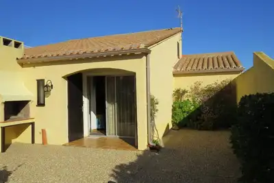 Image de Maison T2 avec Mezzanine, Terrasse, Parking Privé à 300m d’une Plage Privée