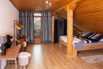 Image de Maison de campagne « Chalet Wiesenblick » avec balcon et Wi-Fi