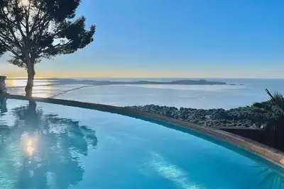 Image de Grande villa avec vue mer d'exception, piscine privée et accès tennis