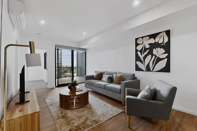 Image de Appartement neuf et élégant avec appareils électroménagers modernes