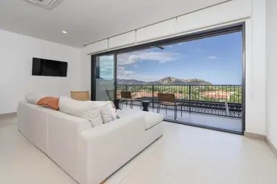 Image de 2br Ocean View + Beach Club in Playas del Coco | Naumi N522