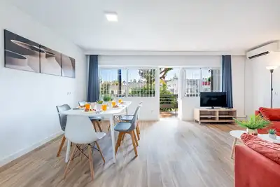 Image de Renovated apartment with large terrace Carihuela