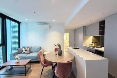 Image de 2br/2ba Urban Sanctuary: Views from 33rd Flr