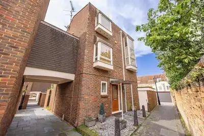 Image de Fisherman's Cove - Townhouse overlooking Scaplen's Court