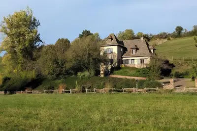 Image de Grande Maison de Charme 12 pers - Vue Vignoble & Calme pour Familles / Amis / Sportifs