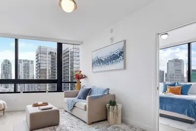 Image de Rooftop Jacuzzi Downtown Residence | Full Amenities
