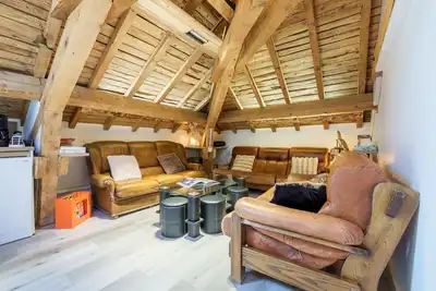 Image de L'Insolite du Centre - Proche station Mauselaine