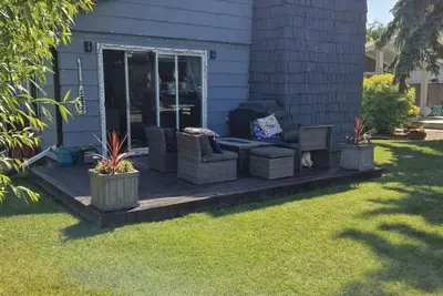 Image de Lovely 4-bedroom cabin in the heart of Sylvan Lake - 4 min walk to the beach