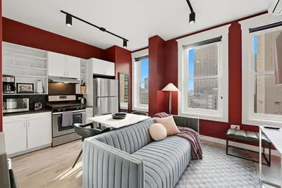 Image de Plymouth Collection: 2bd with Lobby, Gym, Rooftop