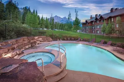Image de Resort stay in the mountains in  Canmore Alberta, minutes away from Banff