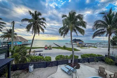 Image de Heart of San Pedro, 4 Bedroom Oceanview in Private Villa