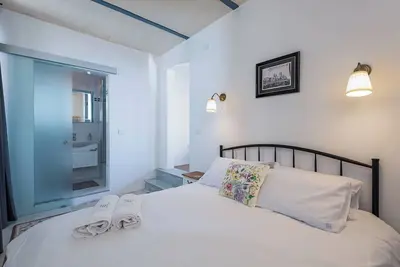 Image de Emvin Suite - Studio Apartment with exceptional Grand Harbor views