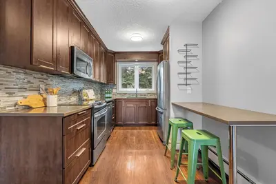 Image de Long Term 30+ Day Stay, 7 min to Dt, near Rockyview & Mru!