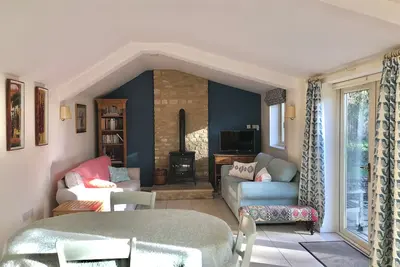 Image de Meadow Lodge, pet friendly, with a garden in South Cerney, Cotswolds