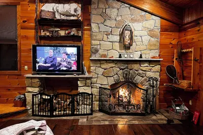 Image de 3-bedroom house in fantastic Mayfield with cool Ac