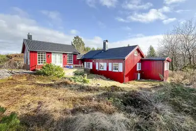 Image de Belle maison de 2 chambres à Indre Nerøy