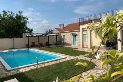 Image de Maison pour la famille avec la piscine Zadar (K-25391)