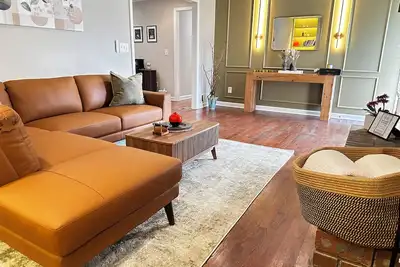 Image de Chic Digs - Sleeps 5! Located off I-285, minutes to Truist Park, Benz & Vinings