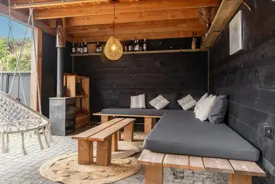 Image de Villa familiale près du lac de Veere avec jardin