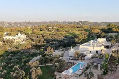 Image de Villa Petraluce: A spacious three-story villa surrounded by olive groves, with Free Wi-Fi.