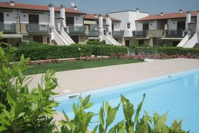Image de Ferienwohnung mit Pool und Klimaanlage