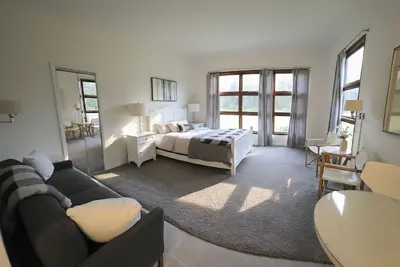 Image de Charming Studio Cottage Near Cherry Beach + Access to Harbor Country Bike Path