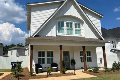 Image de Charming Auburn cottage near campus—perfect for game weekends and cozy getaway.