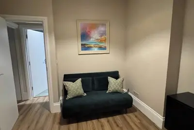 Image de Park Street – Fantastic Newly Refurbished 4 Bed Townhouse!