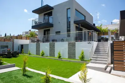 Image de Villa moderne pour 6 personnes avec piscine