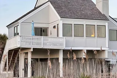 Image de New to Vrbo-Bald Head Island Oceanfront Coastal Retreat with Bhi club access