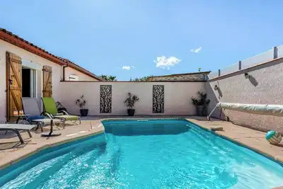 Image de Une Pause Dans Le Sud, maison familiale climatisée, 98m², piscine privée, 5 pers.