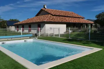 Image de Maison avec piscine privée, parking - 10 pers.