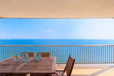 Image de Spacieux Appartement pour Familles avec Vue Mer · Uhc Pinosmar