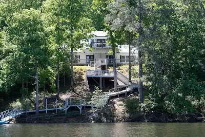 Image de Hot Tub! Hidden Kayak Cove -2 Masters, Kayaks, Fire pit, & Game Room