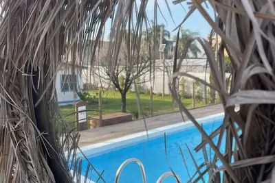 Image de Detached house with swimming pool and large equipped garden, pets allowed