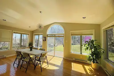 Image de Bright 5br Summer Home | Garden, Ocean View & Free Parking