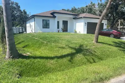 Image de New 3br Home w/ Private Pool • 12 Min to Venice Beach • Modern & Spacious