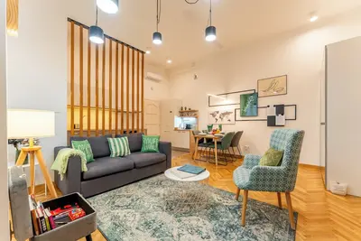 Image de Central Quiet Apartment at Deak Square-Emoke's Place