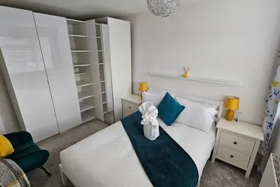 Image de Vibrant 3br Home w/ Free Parking -Shirley Solihull