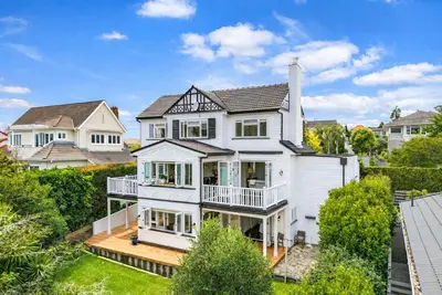 Image de Bright & Spacious Coastal Retreat in Mission Bay | The Rose Cottage by Homello