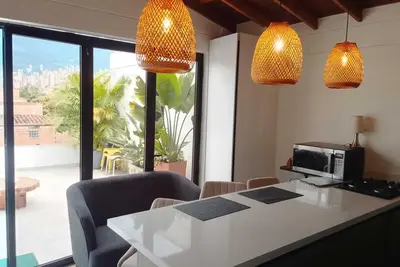 Image de Serene 2-bedroom apartment in Medellín perfect for your getaway. Amaizing view
