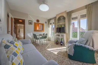 Image de Cozy Retreat with Patio Steps from Alcázar