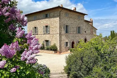Image de Beautiful renovated villa, sleeps 12 - ensuite bathrooms, air con, private pool